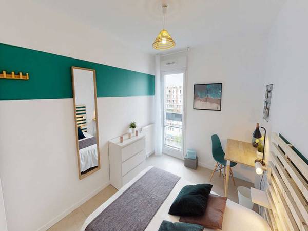 Colocation / Appartement 6 pièces de 140 m², Nanterre, Boulevard de Pesaro / Photo 2