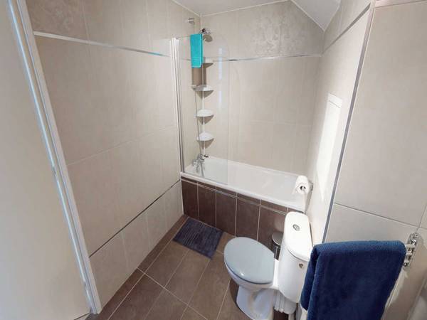 Colocation / Appartement 6 pièces de 140 m², Nanterre, Boulevard de Pesaro / Photo 25