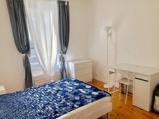 Spolubydlení / 6 rooms house · 120 m², Paris, Rue Thiboumery