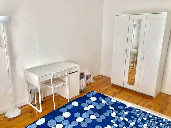 Colocation / Maison 6 pièces de 120 m², Paris, Rue Thiboumery / Photo 2