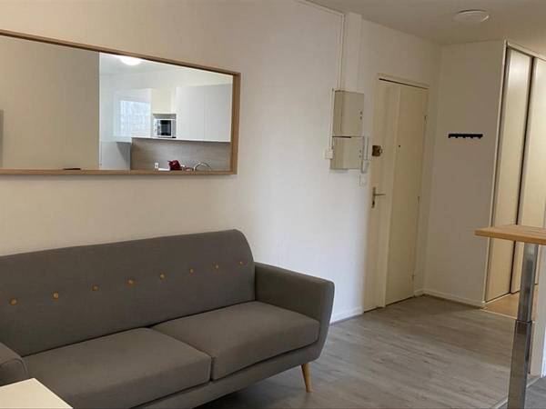 Colocation / Appartement 4 pièces de 67 m², Lyon, Rue Maryse Bastié / Photo 2