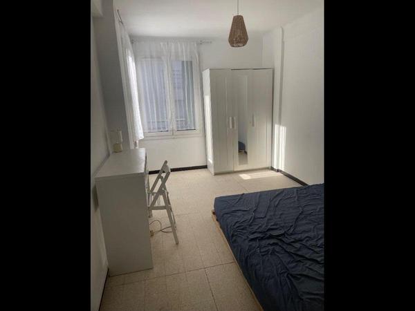 Colocation / Appartement 3 pièces de 57 m², Marseille, Rue de Crimee / Photo 13