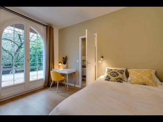 Coliving space / 10-bedroom house · 350 m², Choisy-le-Roi, Avenue-Jean-Bouin