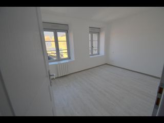 Location / Appartement 4 pièces de 95 m², Gray, Rue Vanoise