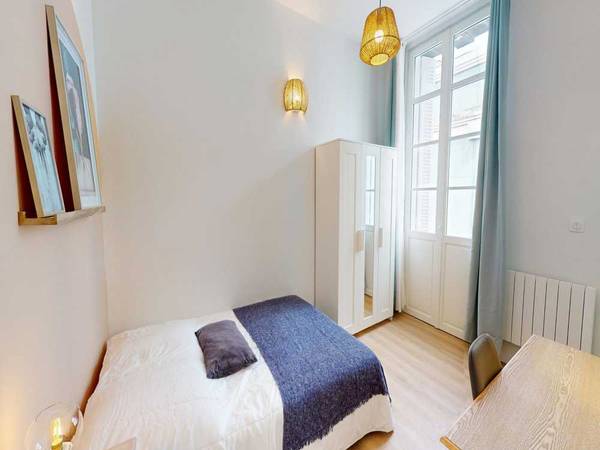 Colocation / Appartement 5 pièces de 120 m², Bordeaux, Rue des Étables / Photo 2