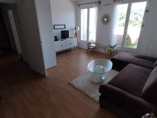 Privatzimmer / 1 room apartment, Bures-sur-Yvette
