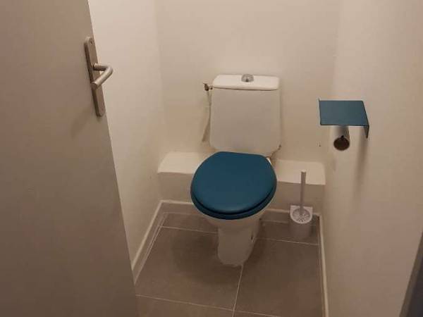 Colocation / Appartement 4 pièces de 67 m², Nîmes, Rue des Patins / Photo 13