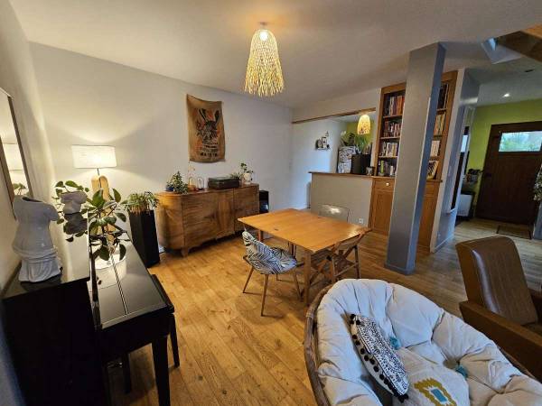 Location / Maison 5 pièces de 95 m², Rennes, Rue Coutanceau / Photo 2