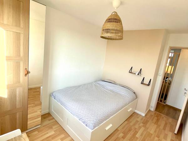 Colocation / Maison 4 pièces de 66 m², Vénissieux, Rue de Montélier / Photo 6