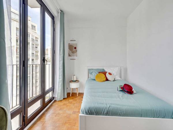 Flatsharing / 3-bedroom flat · 60 m², Paris, Rue des Frères Morane / Photo 2