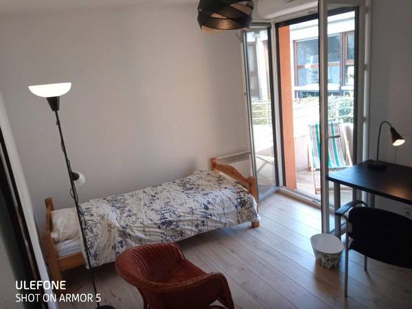 Colocation / Appartement 3 pièces de 65 m², Toulouse, Rue Saint Roch / Photo 2
