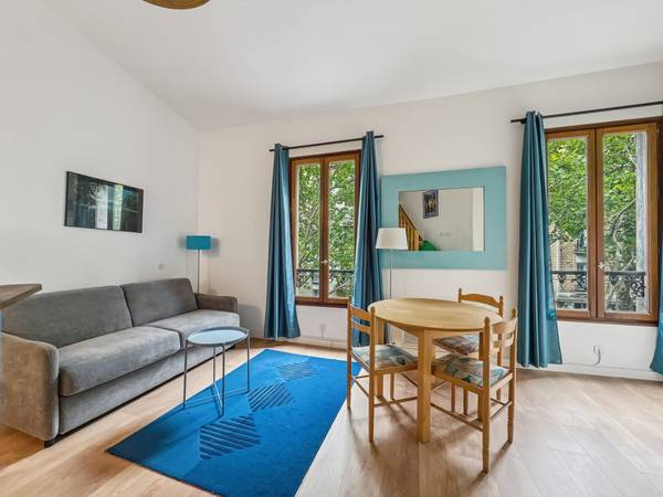 Location / Appartement 1 pièce de 33 m², Paris, Rue Belgrand / Photo 2