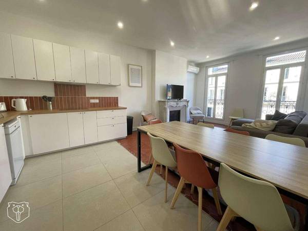 Colocation / Appartement 6 pièces de 140 m², Marseille, Cours Lieutaud / Photo 2