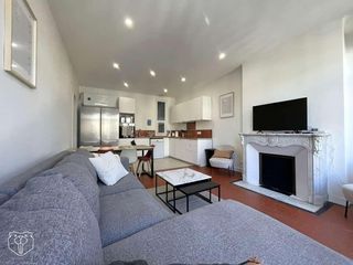 Colocation / Appartement 6 pièces de 140 m², Marseille, Cours Lieutaud