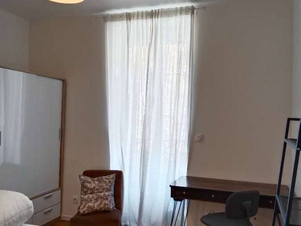 Colocation / Appartement 5 pièces de 100 m², Oullins-Pierre-Bénite, Grande Rue / Photo 11