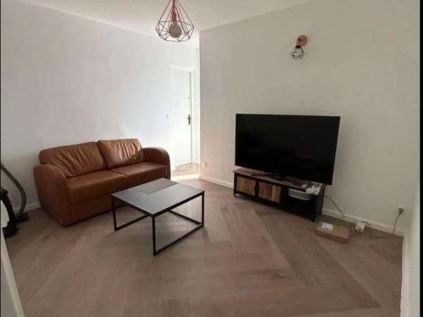 Colocation / Appartement 5 pièces de 82 m², Rosny-sous-Bois, Rue Francois Couperin / Photo 2