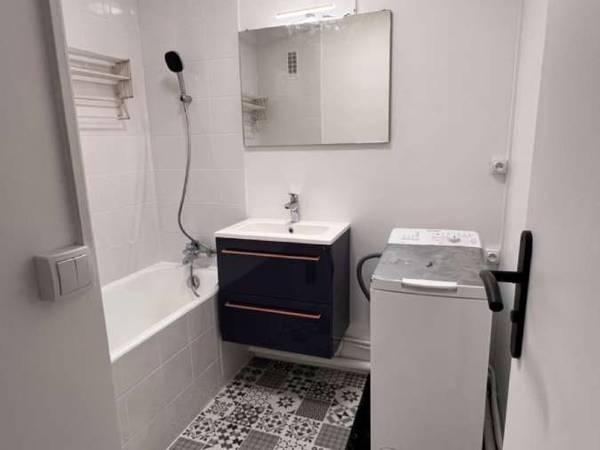 Colocation / Appartement 5 pièces de 82 m², Rosny-sous-Bois, Rue Francois Couperin / Photo 4