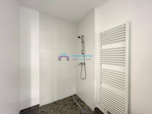 Location / Studio de 24 m², Strasbourg, Rue Promenade Starlette / Photo 12