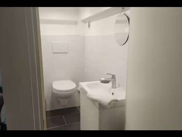 Colocation / Maison 1 pièce de 35 m², Saint-Denis, Rue de Mériel / Photo 10
