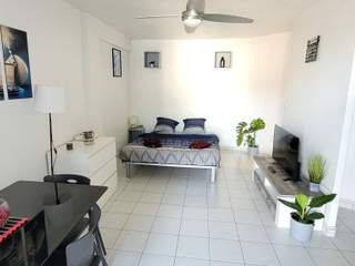 Location / Studio flat, Cannes