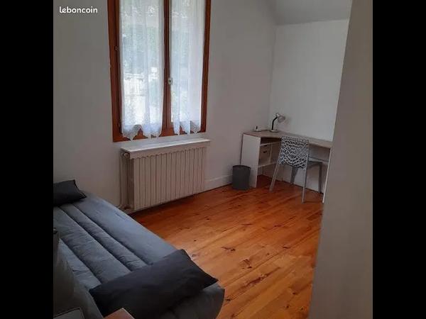 Flatsharing / 8-bedroom house · 100 m², Chambéry, Chemin de la cassine / Photo 2