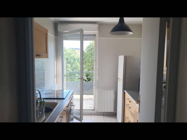 Colocation / Appartement 4 pièces de 62 m², Saint-Denis, Rue Saint-Just / Photo 8