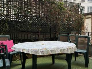 Colocation / 5 rooms apartment · 120 m², Paris, Rue la Boëtie