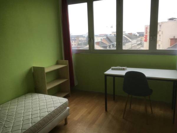 Colocation / Appartement 3 pièces de 85 m², Châteauroux, Pl Saint Cyran / Photo 2