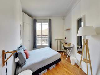 Colocation / Appartement 4 pièces de 80 m², Paris, Rue Vauvenargues