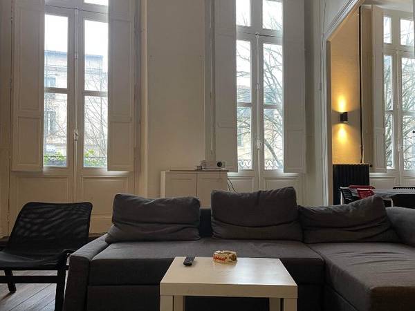 Colocation / Appartement 5 pièces de 170 m², Bordeaux, Cours Victor Hugo / Photo 2