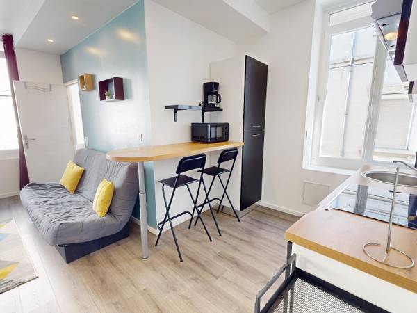 Location / Appartement 1 pièce de 30 m², Saint-Étienne, Rue Élisée Reclus / Photo 2