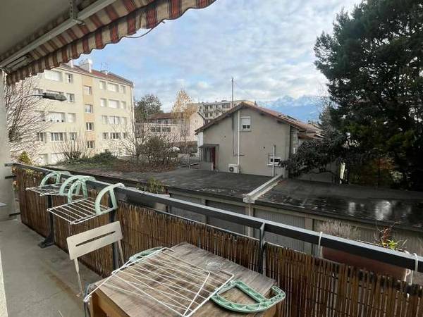 Colocation / Appartement 6 pièces de 69 m², Saint-Martin-d'Hères, Rue Docteur Valois / Photo 7