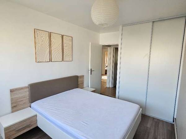 Colocation / Appartement 5 pièces de 110 m², La Roche-sur-Yon, Impasse Jean Ferlicot / Photo 11