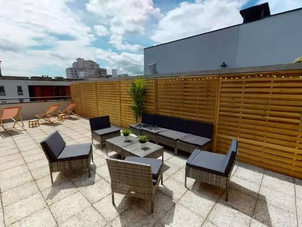 Colocation / Appartement 8 pièces de 138 m², Nanterre, Boulevard de Pesaro / Photo 10