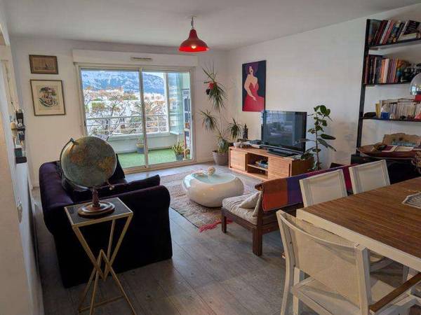 Sous-location / Appartement 4 pièces de 95 m², Marseille, Avenue Pierre Mendès France / Photo 2