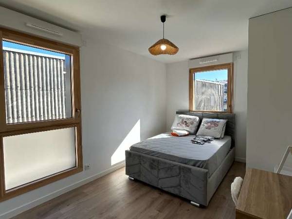 Colocation / Appartement 5 pièces de 91 m², Aubervilliers, Rue Louis Aragon / Photo 2