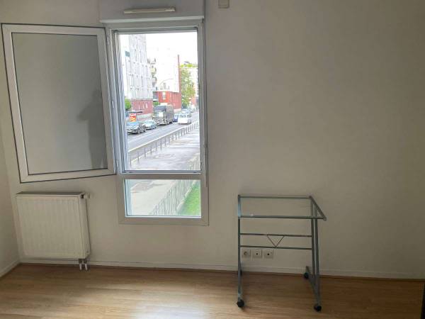 Colocation / Appartement 6 pièces de 65 m², Saint-Denis, Rue Flora Tristan / Photo 2