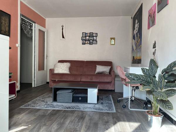 Sous-location / Appartement 1 pièce de 27 m², Les Lilas, Rue des Villegranges / Photo 2