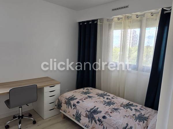 Colocation / Appartement 4 pièces de 82 m², Créteil / Photo 2