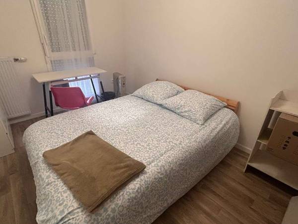 Chambre chez l'habitant / Appartement 4 pièces de 90 m², Aubervilliers, Rue des Noyers / Photo 2