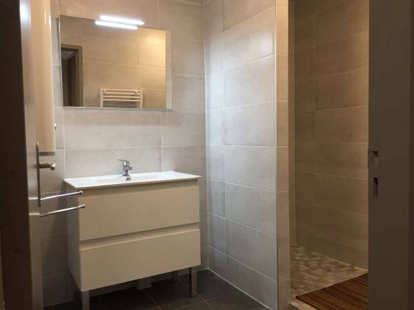 Résidence étudiante / Immeuble 5 pièces de 83 m², Tarbes, Avenue Bertrand Barère / Photo 9