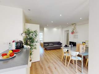 Colocation / Appartement 5 pièces de 84 m², Toulon, . Rue des Remparts