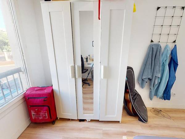 Colocation / Appartement 5 pièces de 84 m², Toulon, . Rue des Remparts / Photo 2