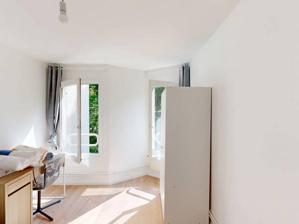 Colocation / Appartement 5 pièces de 78 m², Créteil, Rue Victor Schœlcher / Photo 2