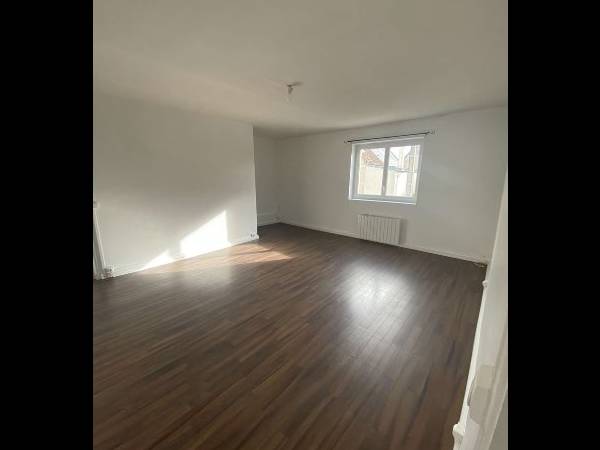 Colocation / Appartement 4 pièces de 105 m², Caen, Rue du Maréchal Gallieni / Photo 2