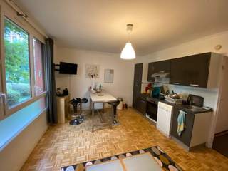 Colocation / 4 rooms apartment · 80 m², Compiègne