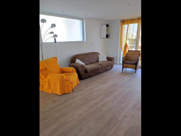 Colocation / Maison 4 pièces de 145 m², Vénissieux, Route de Corbas / Photo 2