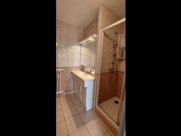 Colocation / Appartement 4 pièces de 70 m², Besançon, Rue de Fontaine-Écu / Photo 4