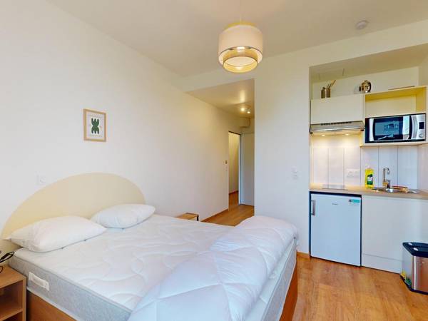 Flatsharing / 1-bedroom flat · 2120 m², Cergy, 2 Place de la Pergola, / Photo 24