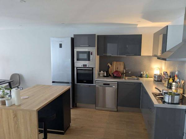 Location / Appartement 3 pièces de 70 m², Toulouse, Rue Guglielmo Marconi / Photo 2